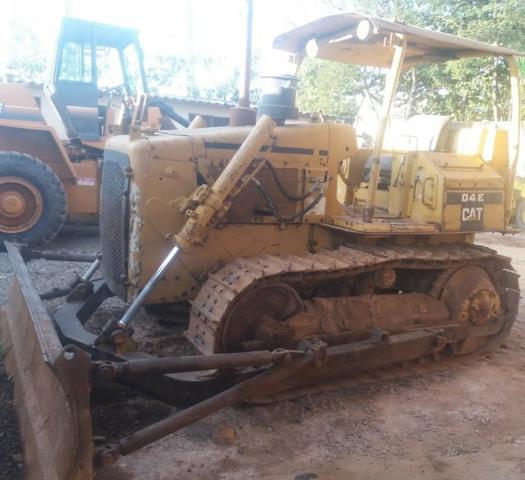 Trator de Esteira D4E