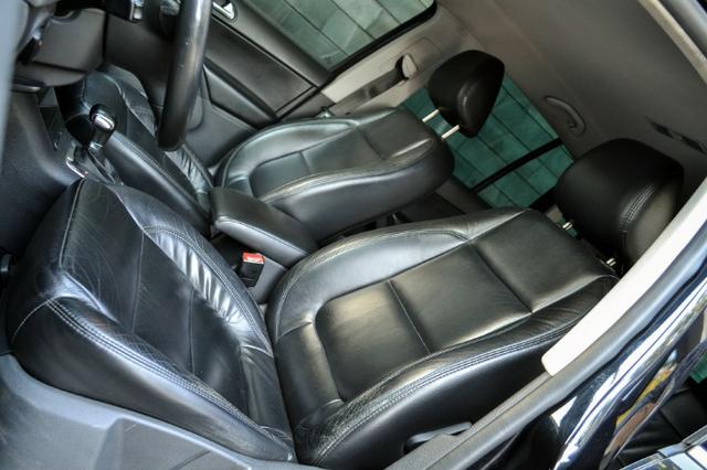 VW Tiguan - Impecável - Bancos em couro + Park Assist - 2010 - Foto 12