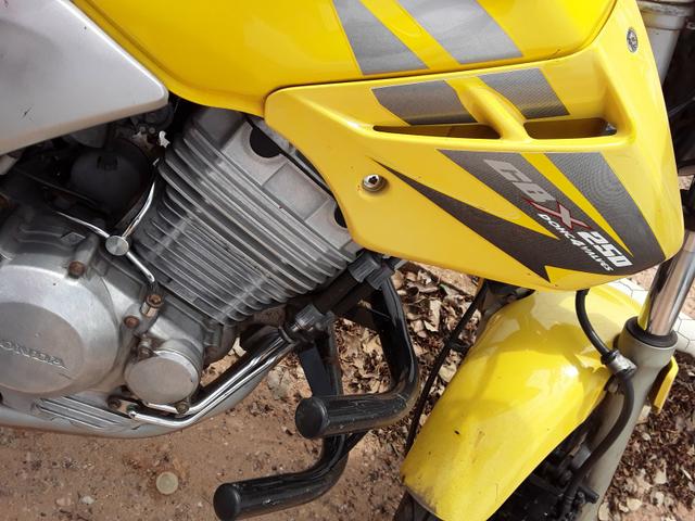Vende-se Moto Twister 2007 - Foto 2