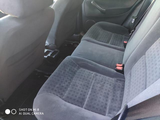 VOLKSWAGEN GOLF 2.0 MI 4P 2001 - Foto 9