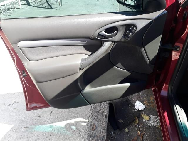 Focus hatch 1.6 zetec - Foto 11