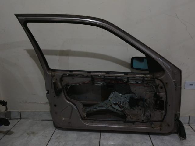 Porta dianteira esquerda BMW série 3 92 a 98 - Foto 2
