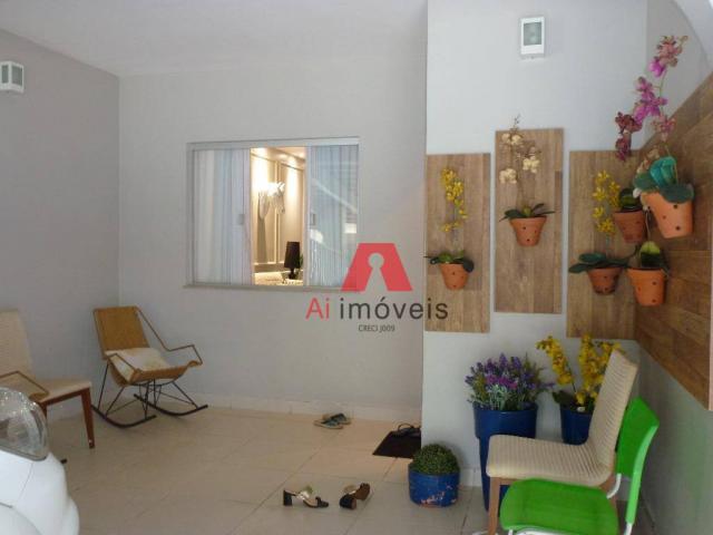 Belíssima casa em fino acabamento, com 03 dormitórios em condomínio fechado. - Foto 4