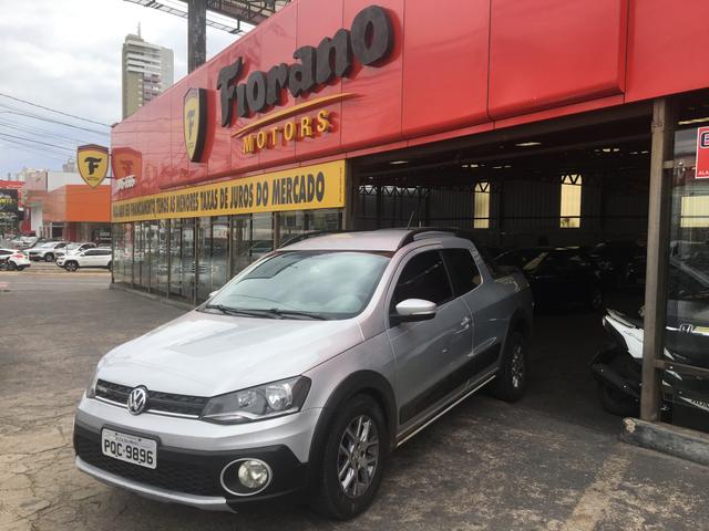 Saveiro Cross 1.6 25/16 cabine dupla prata