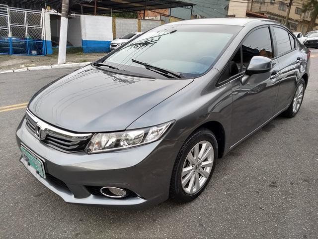 Honda Civic CIVIC SEDAN LXS 1.8/1.8 FLEX 16V AUT. 4P