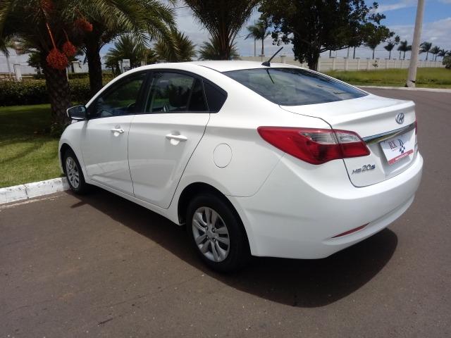 Hyundai HB20S Comfort Plus 1.6 flex Aut. Branco 2015 - Foto 6