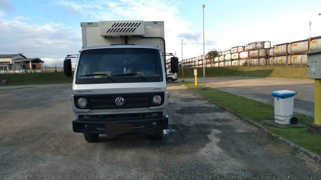 VOLKSWAGEN DELIVERY 8-160