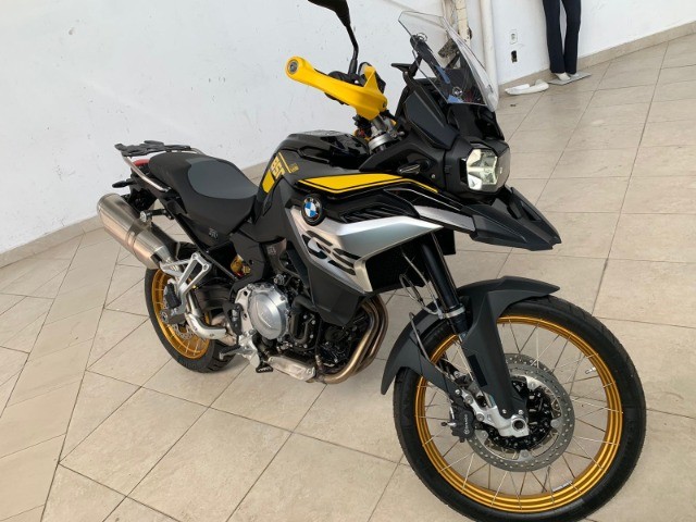 BMW GS F850 PREMIUM PLUS. É NA NETCAR!