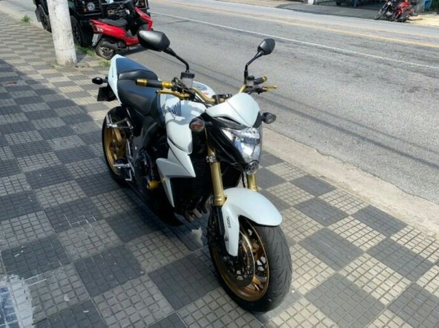 HONDA CBR 1000R 2015 EM PERFEITO ESTADO