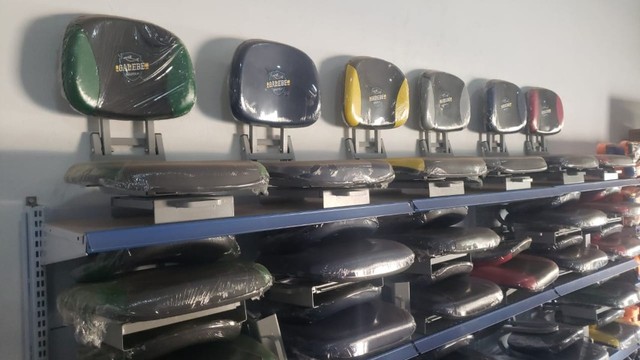 Cadeirinha para Barco personalizada com duas cores - Foto 4