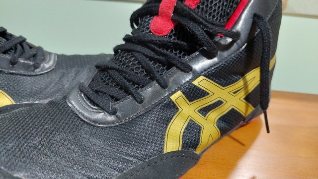 botinha asics