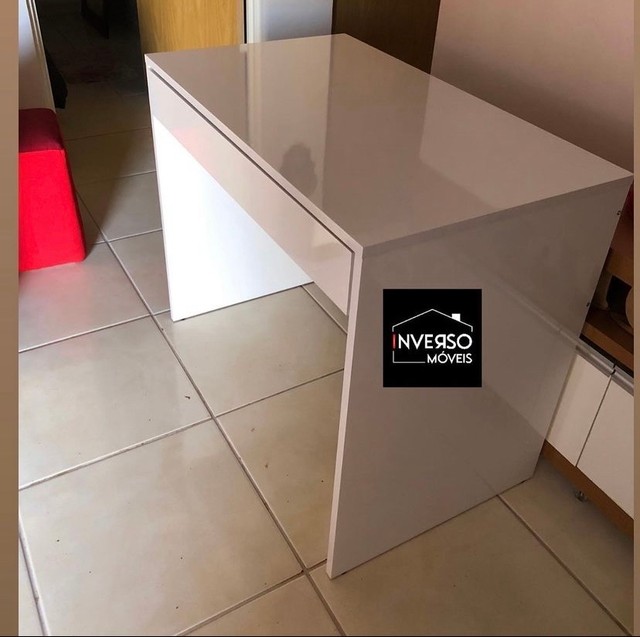 Escrivaninha Facility