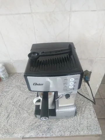 Máquina de Café Oster Prima Latte em segunda mão durante 50 EUR em