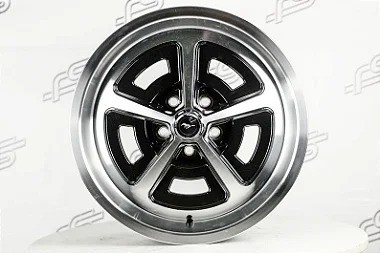 Rodas YearOne Magnum Aro 17 / Tala 8 e 9 / Furação 5x114,3