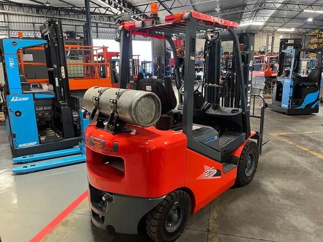 Empilhadeira GLP e Diesel  - Foto 5