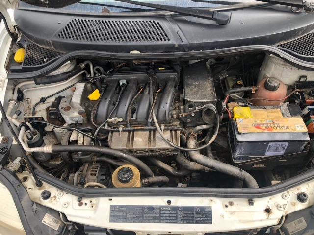 Sucata Renault Scenic 2.0 16v 2002/2003 com ABS - Foto 4