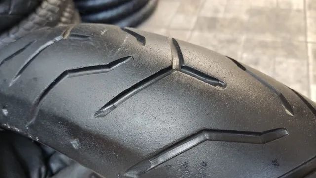 Pneu Moto Dunlop D408F Harley Davidson 130/80-17 (Pneu riscado) - Foto 2