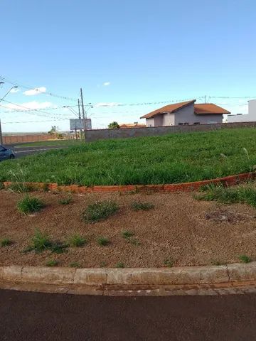 Casas em Condomínio à Venda em Parque Albatroz, São Manuel - SP