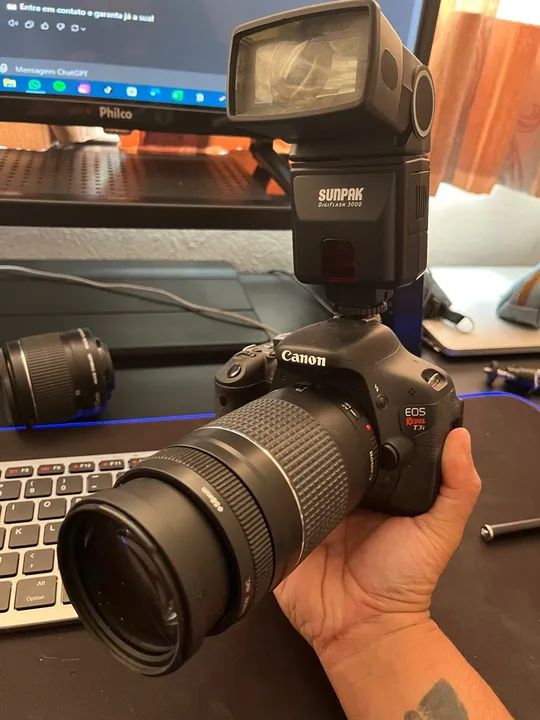 Câmera Cânon EOS T3i - Foto 2