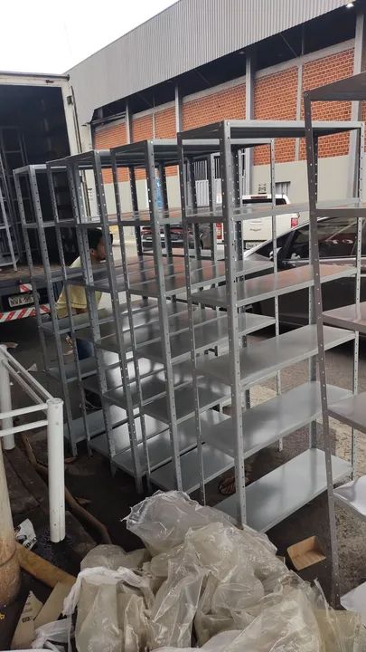 Estantes Metálicas para Loja