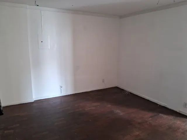 Sala Com. no Ed Infante de Sagres med. 70 m² - Foto 5