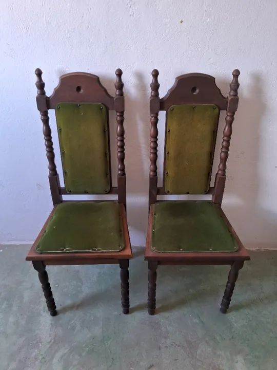 Cadeiras, portas e púlpitos antigos  - Foto 6