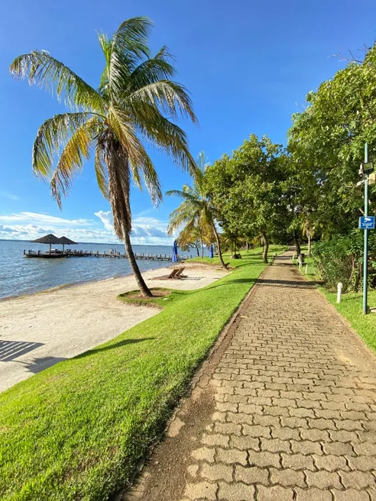 Lote com1.265 m2 no Polinésia