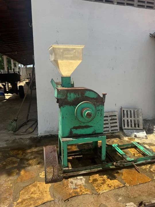 Moinho de grãos usado , Nogueira 4