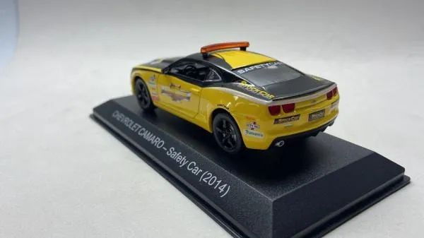Coleção Stock Car - Chevrolet Camaro Safety Car 2014 - Foto 4