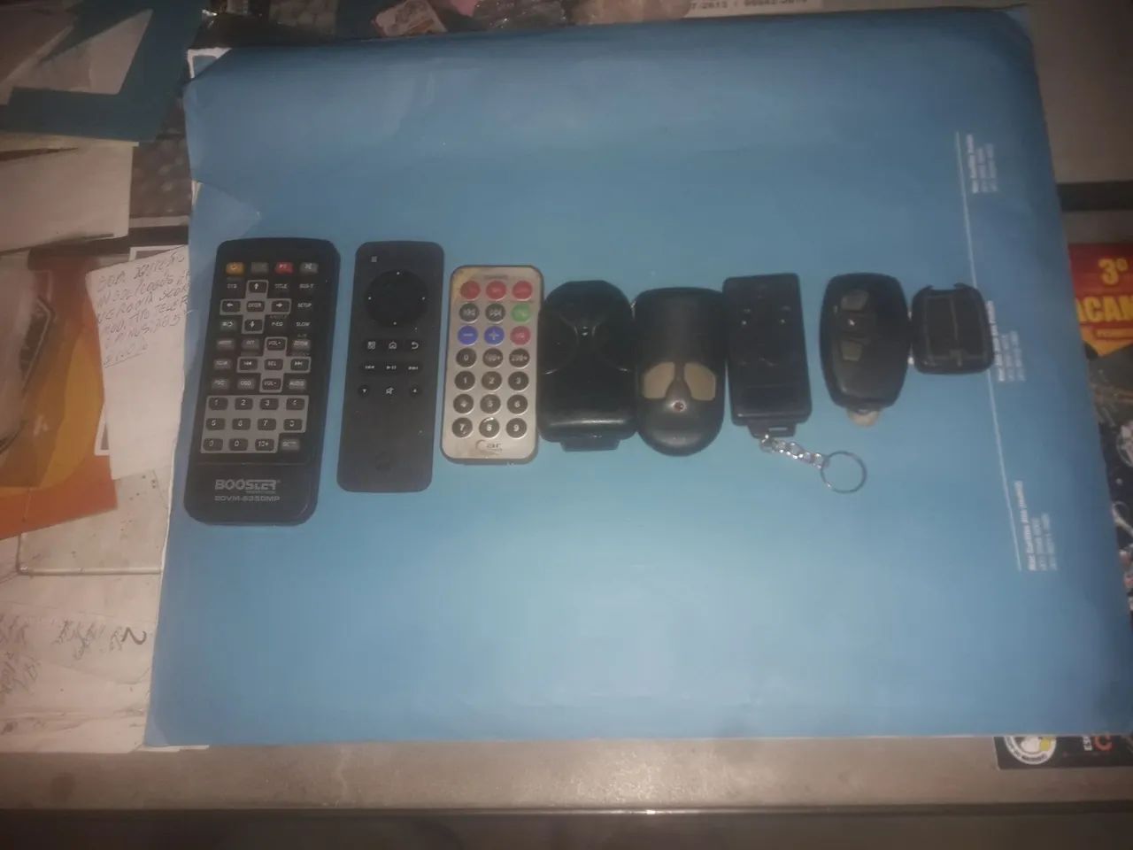 Controle remoto. Vendo 8 .