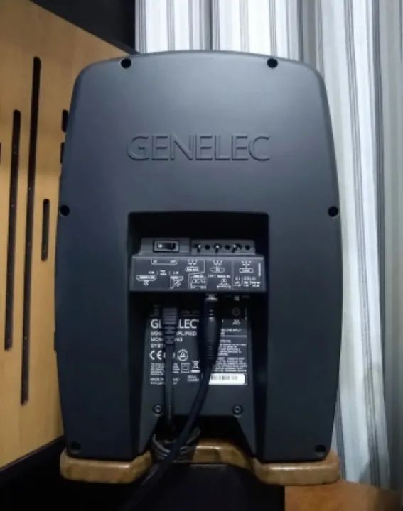Monitor de Referência GENELEC M040 - Foto 4