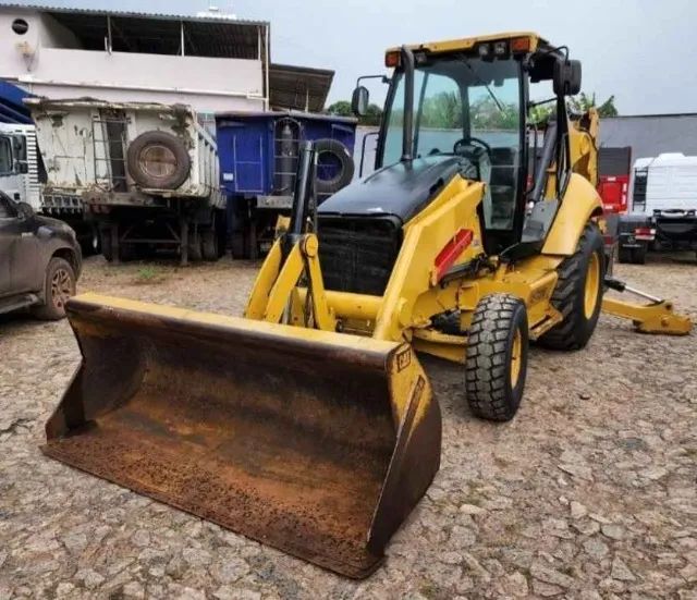 retroescavadeira caterpilar 416E  2015