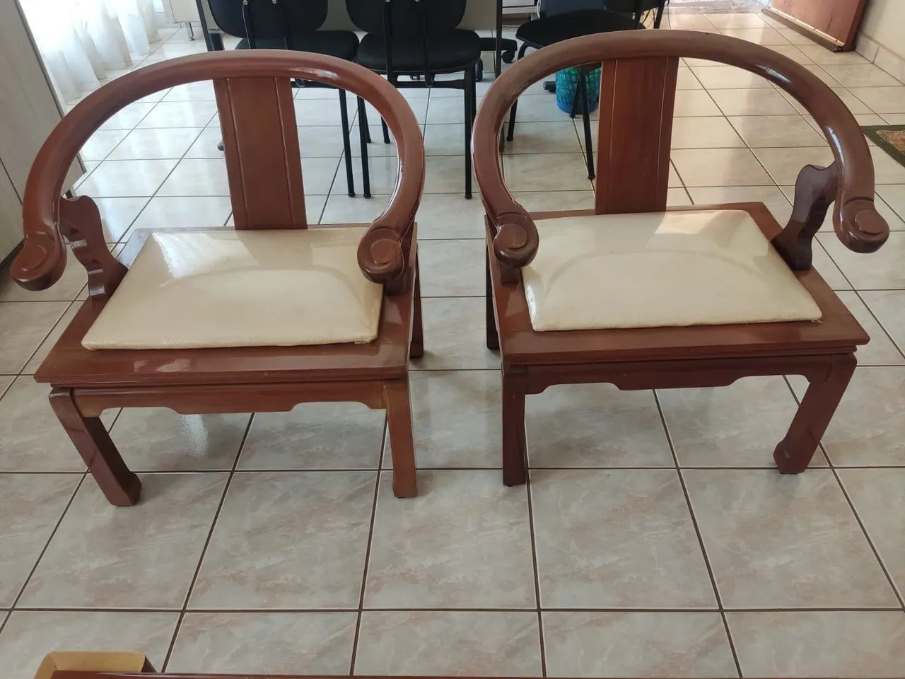 Cadeira Chinesa Jogo de Duas - Foto 2