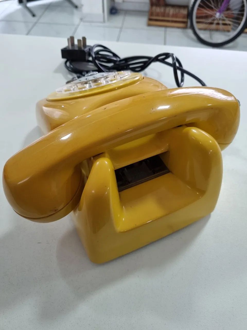 Telefone antigo de linha 64310586246531123