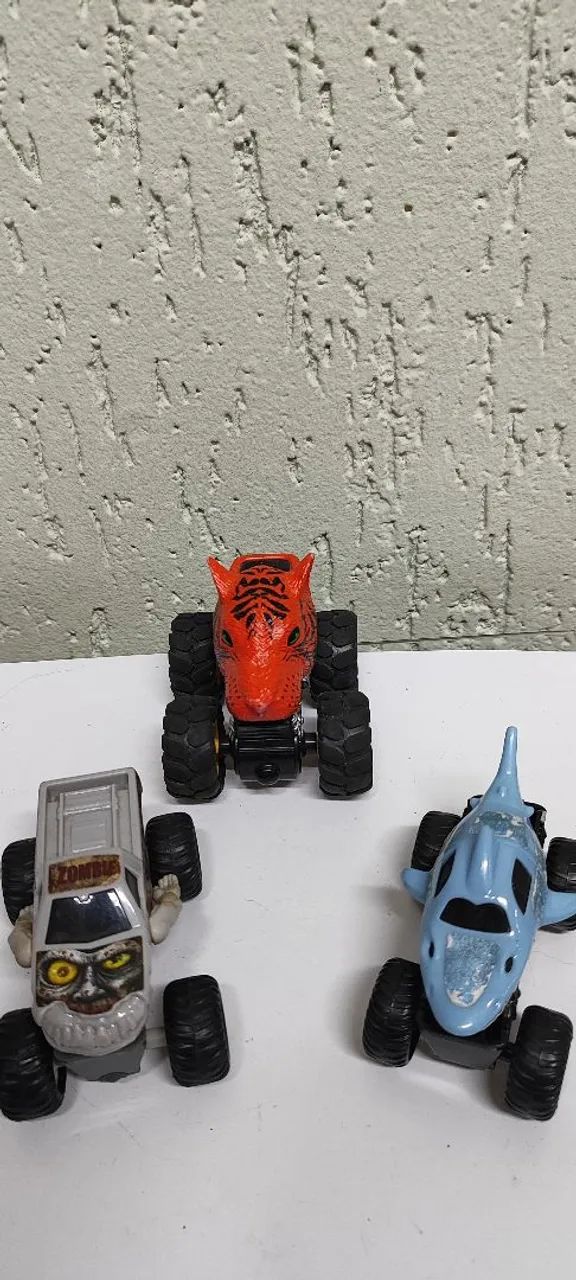 Carrinhos Miniaturas Monster Jam MC Donald's usado