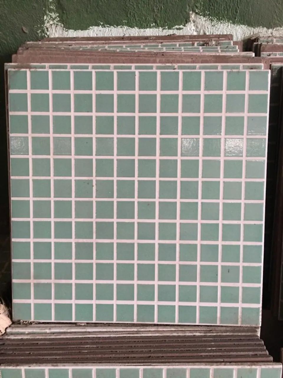 Revestimento tipo pastilha, 35 x 35 raridade no mercado. - Foto 2