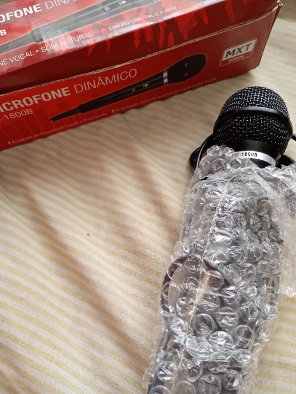 Microfone muito novo 64842077718403121