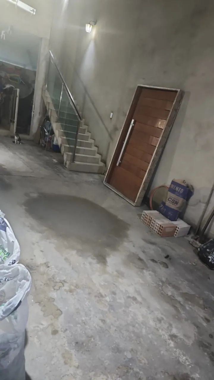 Porta Entrada Pivotante Madeira Bruta Completa 2,15 de altura e 1,18 largura 14 Marco - Foto 2