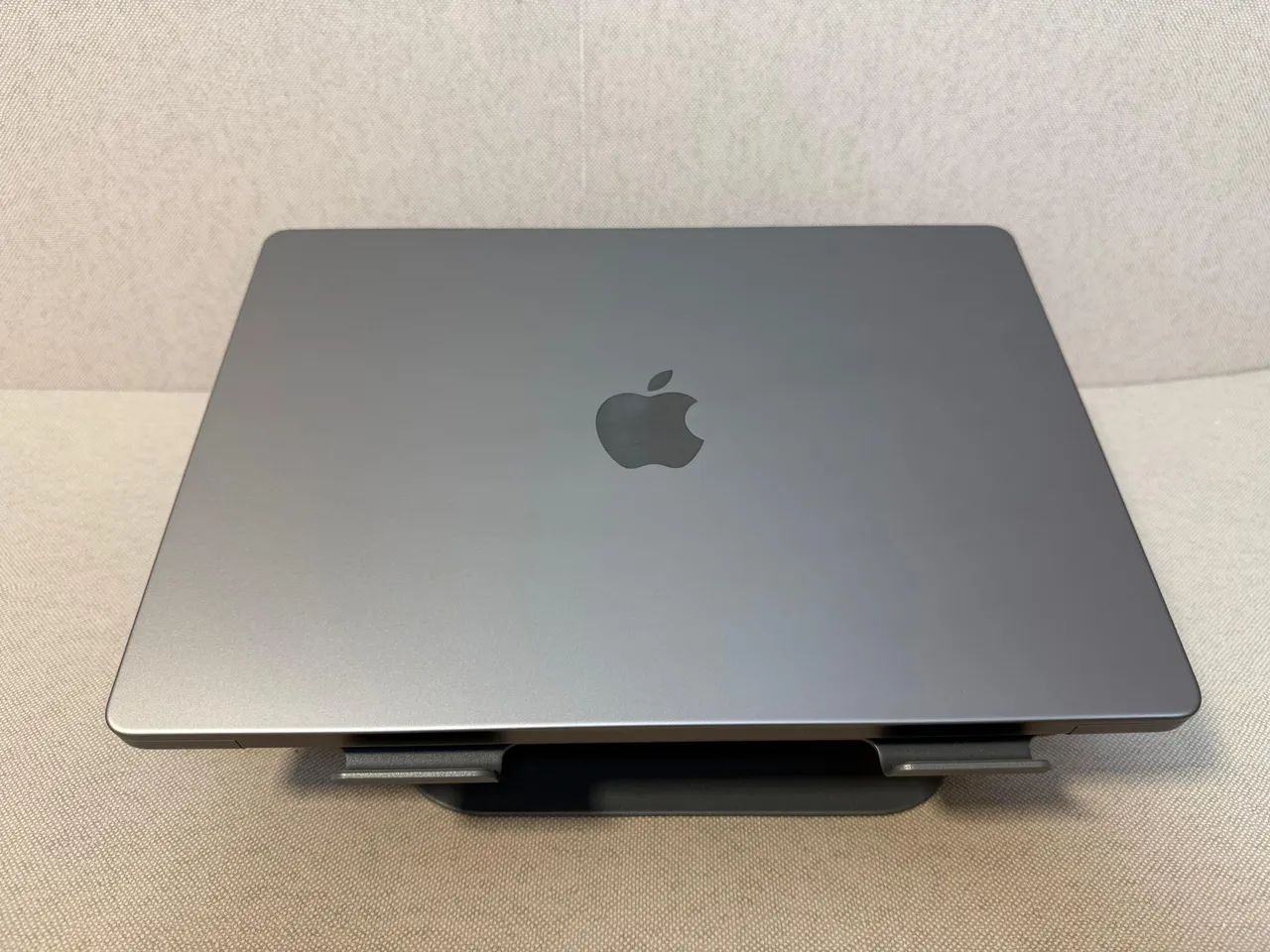 Macbook Pro 14 Pol Chip M1 Pro 512SSD/16GB Garantia - Notebooks