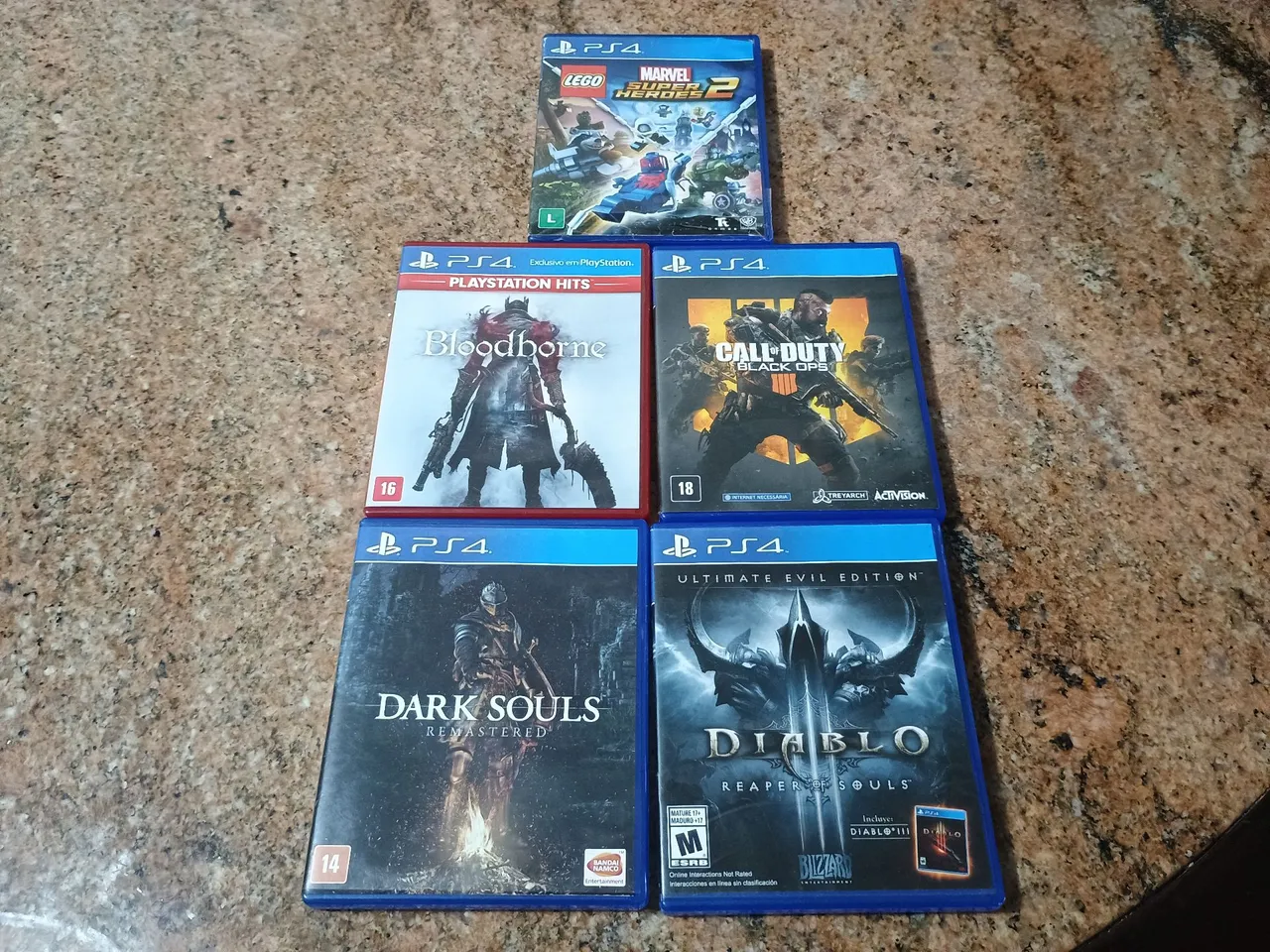 Jogos de PS4 - Bloodborne, Dark Souls, Diablo, Call of Duty e Lego