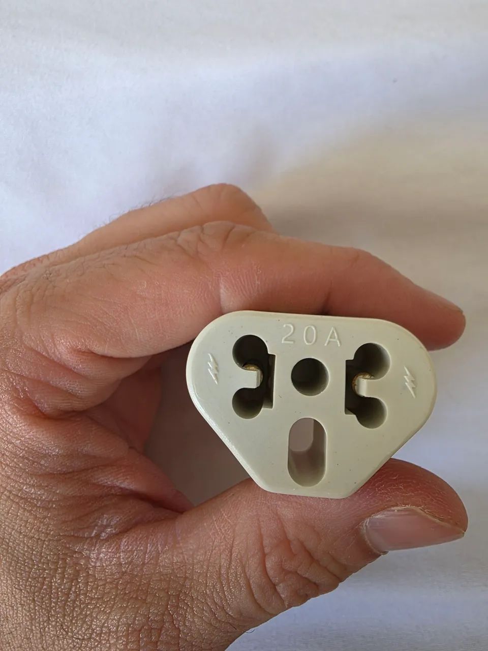 Adaptador tomada 20A para 10A (10und) - Foto 2