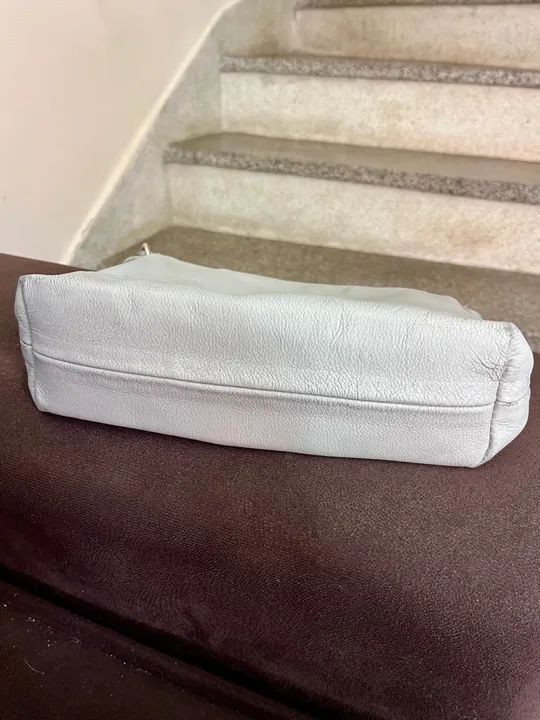 Bolsa Galvani feminina tiracolo em couro legítimo cinza  - Foto 3