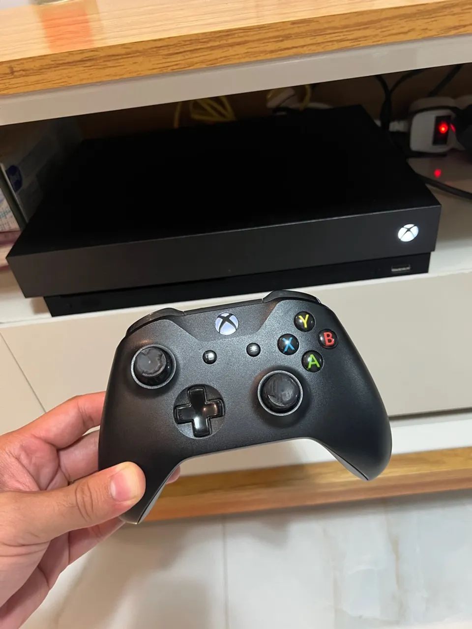 Xbox one x 1tb