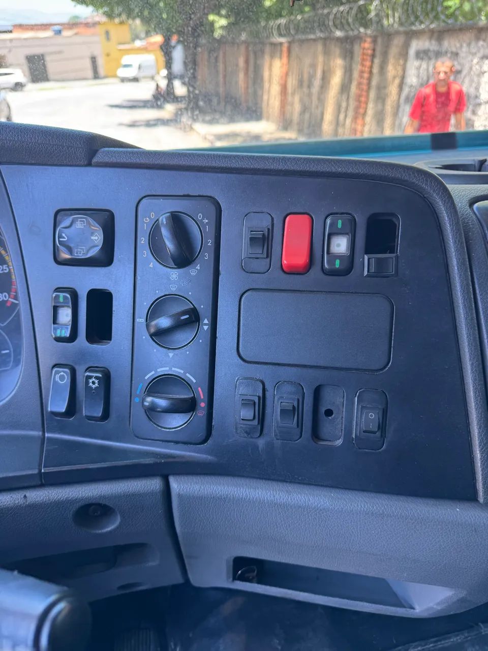 M.BENZ ATEGO 2428 TRUCK 2011/2011 - Foto 2