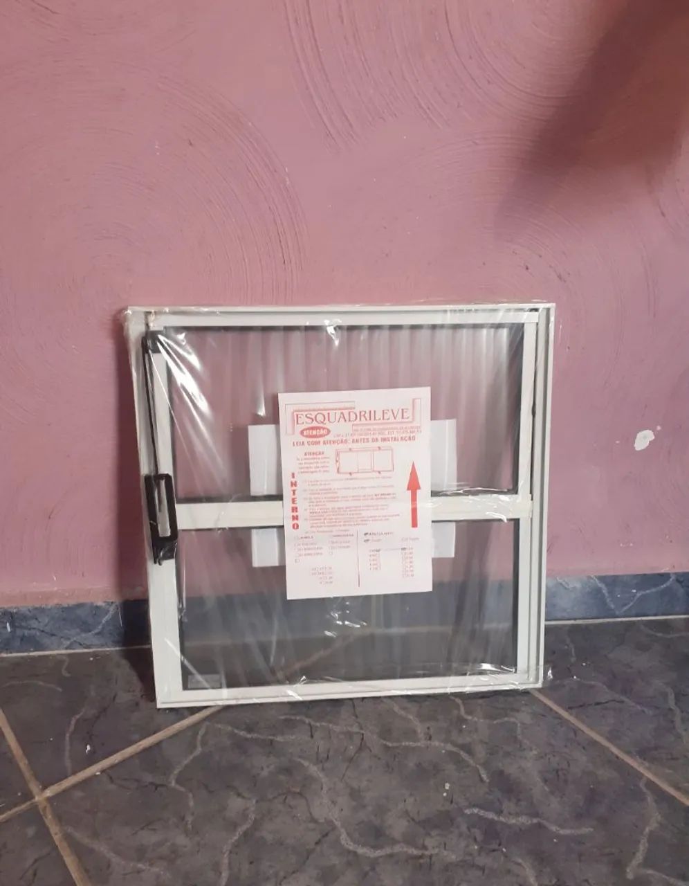 Janela basculante 40x40 Branca. Alumínio 