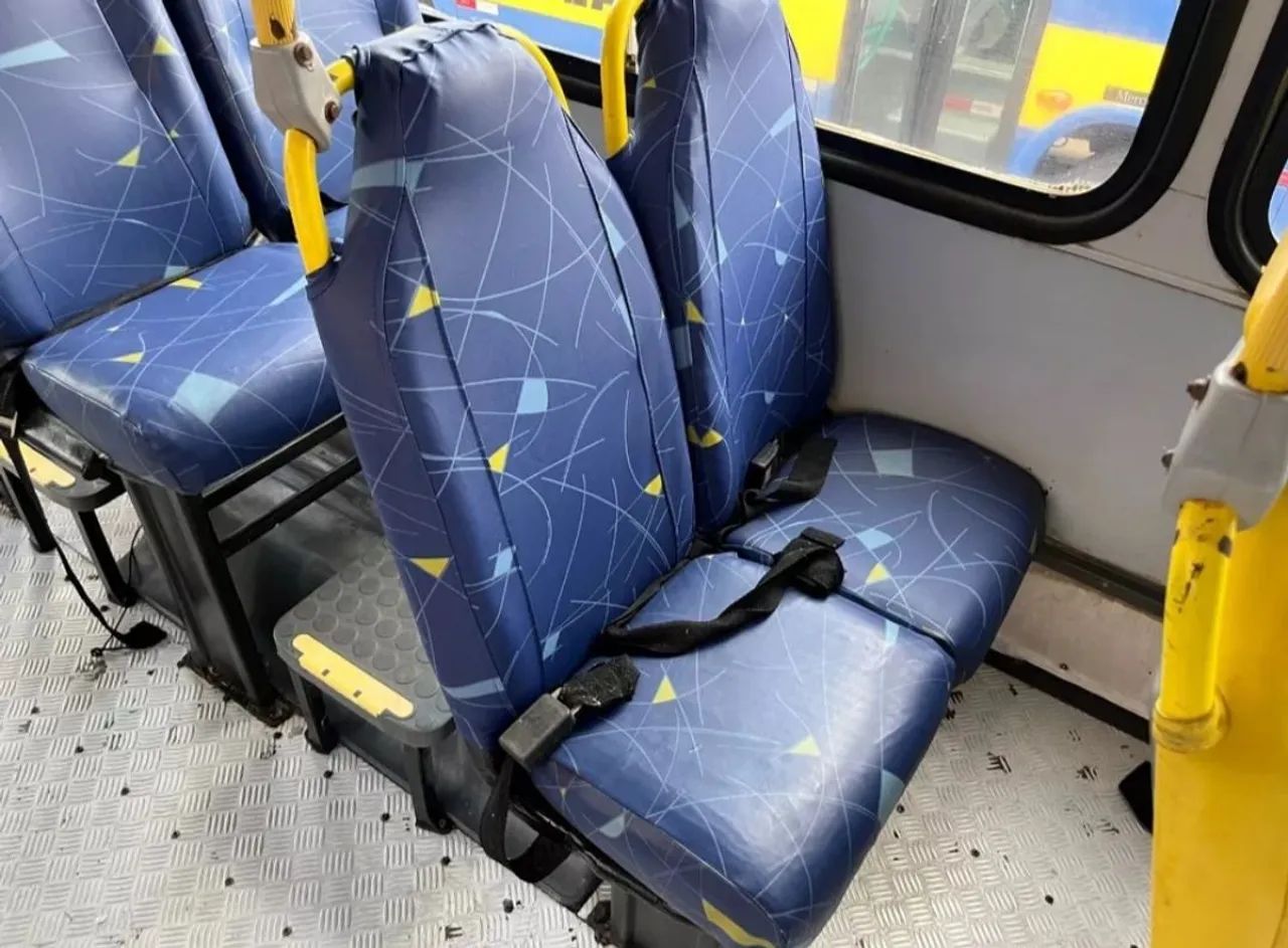 Ônibus Escolar Sênior Midi (Micrão) - Ano 2014 - Foto 13