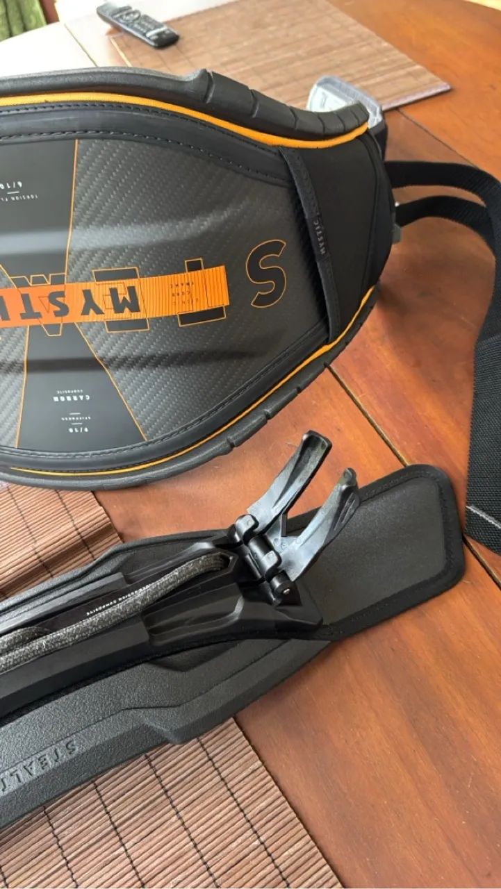 Kiteboarding Mystic xl 2025