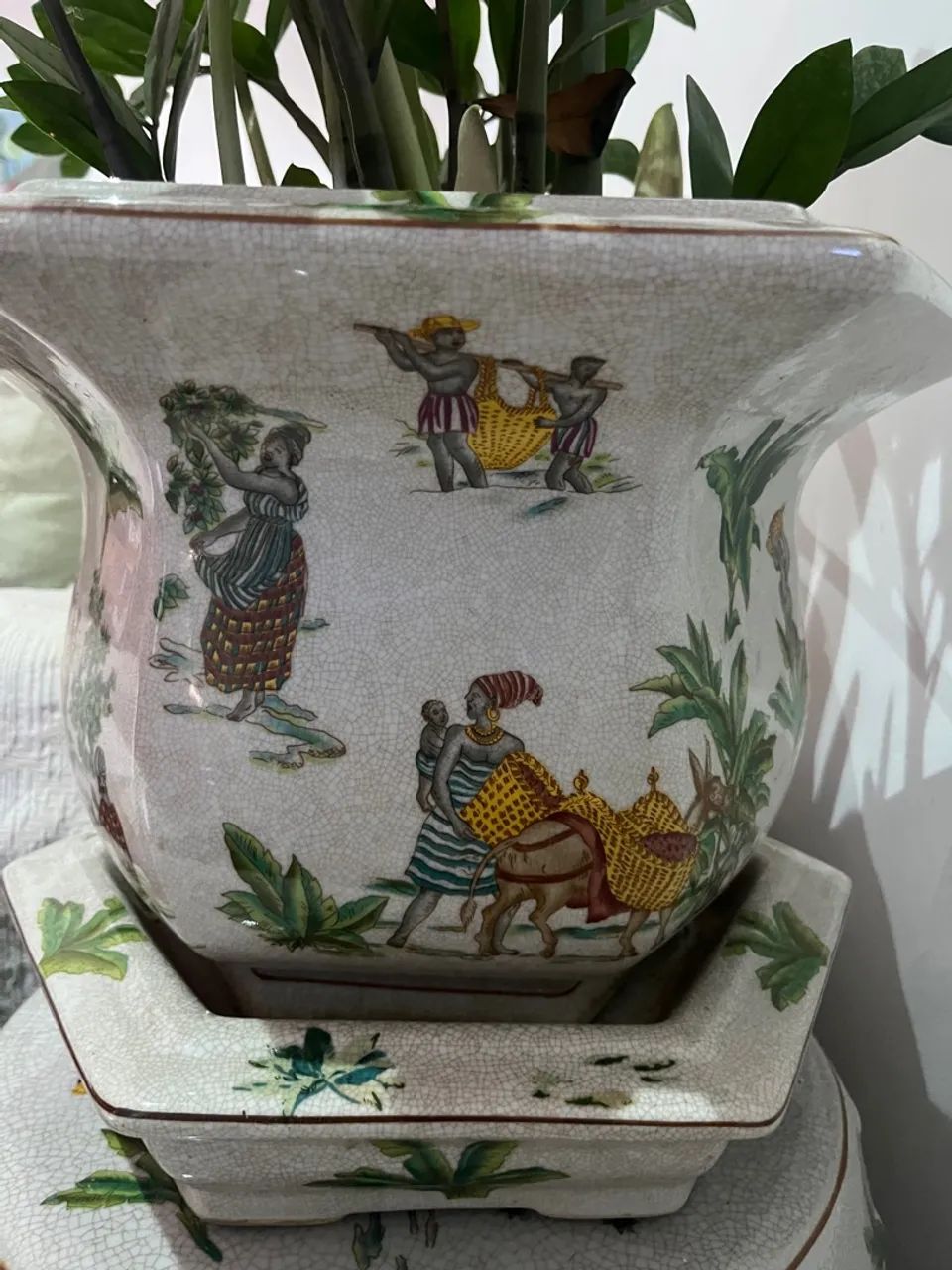 Vaso c/ prato e com  planta Zamioculca cerâmica faiança  - Foto 4