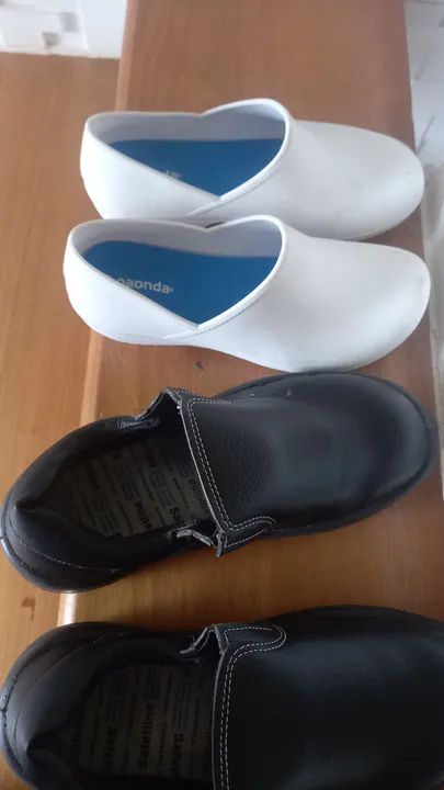 Sapatos pretos de segurança - Foto 2