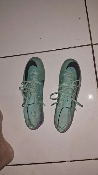Chuteiras Nike Futsal - Tamanho 40